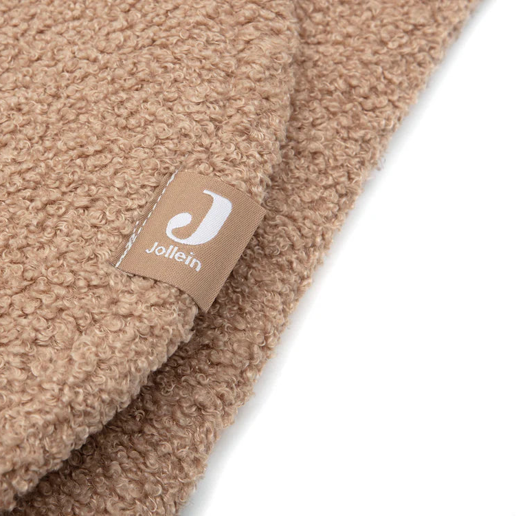 Wikkeldeken Bear Boucle in de kleur Biscuit - handig voor thuis en onderweg